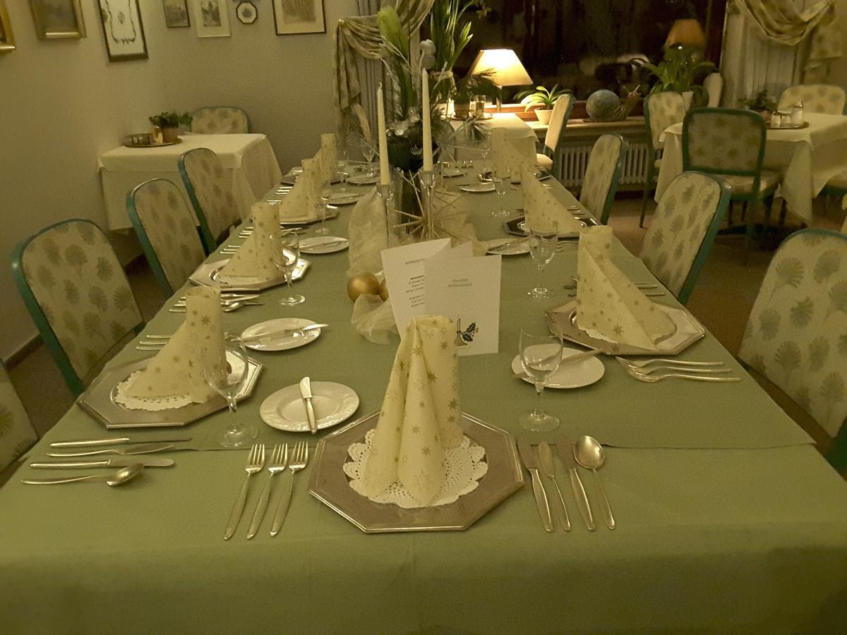 Hotel-Restaurant Lindenhof Kreuzwertheim エクステリア 写真